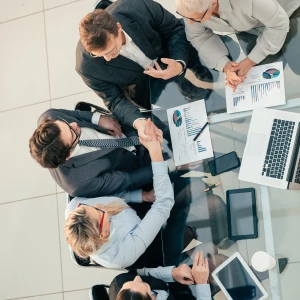 Jak ocenić ROI z outsourcingu środowiskowego: metody i wskaźniki